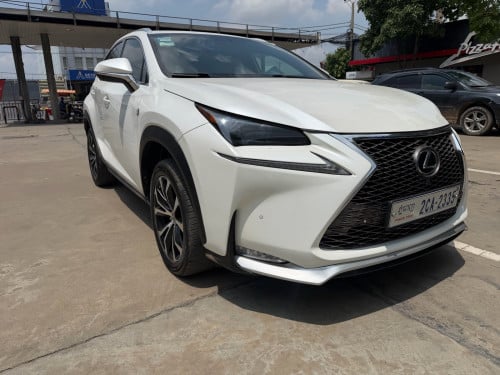 LexusNX200t 2016 up F-spotប៉ុង2