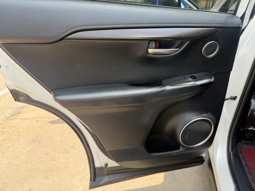 LexusNX200t 2016 up F-spotប៉ុង2