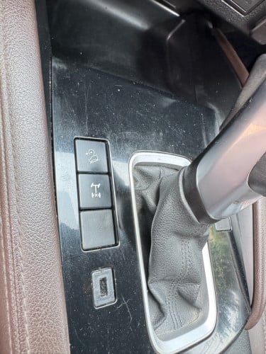 Mazda 022 ប៉ុង២ ថ្មីណាស់