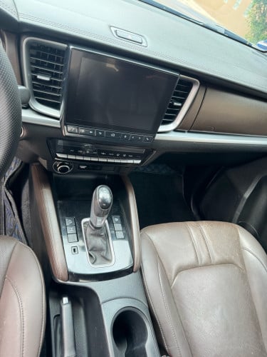 Mazda 022 ប៉ុង២ ថ្មីណាស់