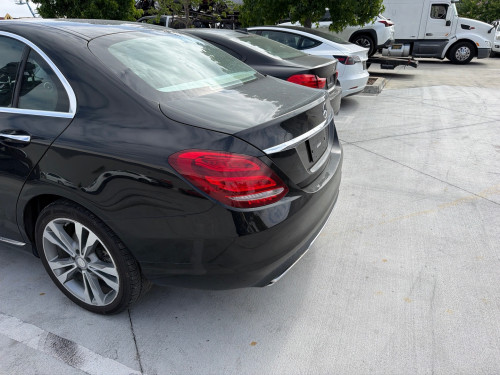 Mercedes Benz C300 2015  សាង 25500$