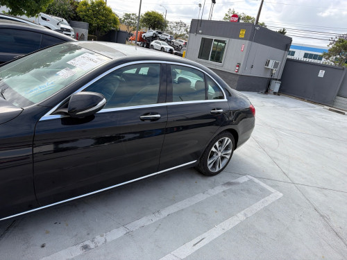Mercedes Benz C300 2015  សាង 25500$