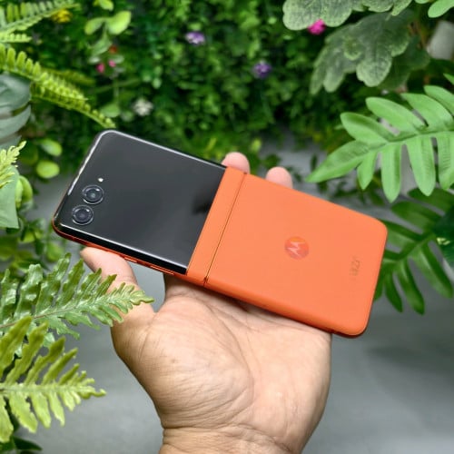 Moto Razr50