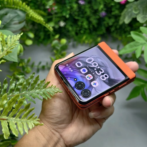 Moto Razr50