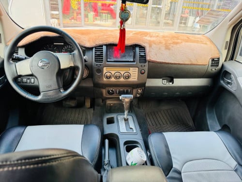 NAVARA 06ប៉ុង2ឡានខ្ចី