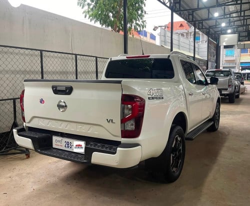 NISSAN NAVARA 2022 សុីនមួយជុំទាំងកាង