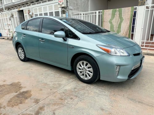 Prius 013 plus in option 3