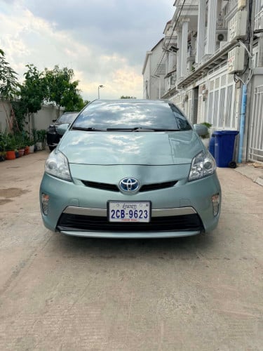 Prius 013 plus in option 3