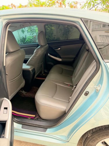 Prius 013 plus in option 3