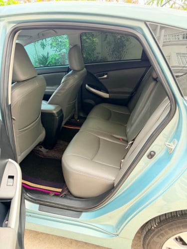 Prius 013 plus in option 3