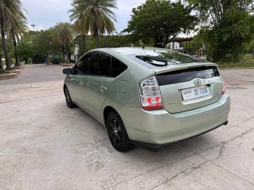 Prius 2008 h-full
