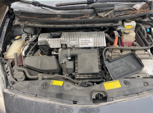 Prius 2010 Option 4 Solar ពណ៌ប្រផេះ