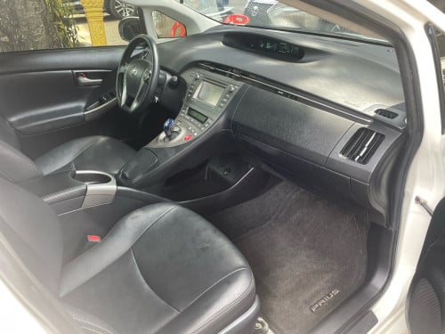 PRIUS 2015 Persona Edition