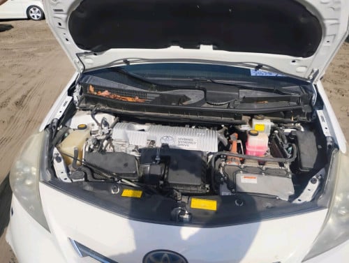 Prius V 012 opt.5 Adv (មកដល់ខែ៦)