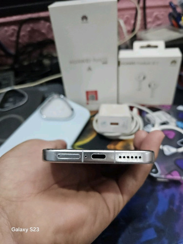 pura70 ក្រុមហ៊ុន