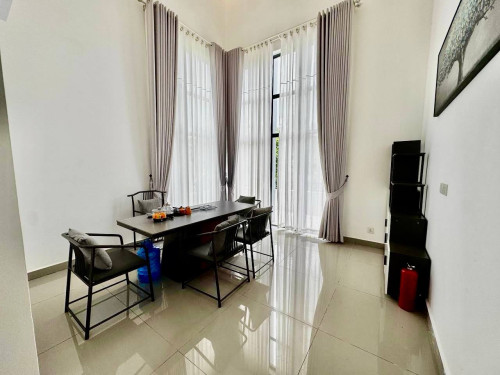 Queen Villa for Rent
