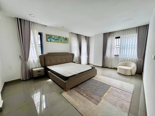 Queen Villa for Rent