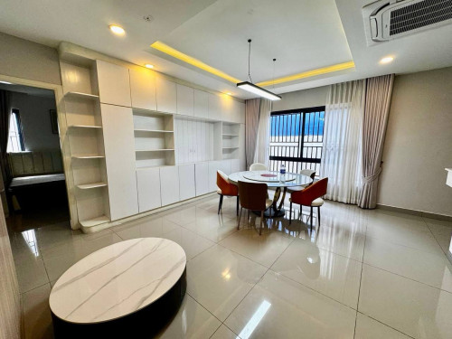 Queen Villa for Rent