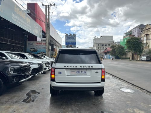 RANGE ROVER VOGUE 2014 HSE Full Options  ម្ចាស់ដើមទីមួយទិញថ្មី ថ្នាំហ្សុីនមួយជុំ ឡាននៅសាណុំទាំងអស់