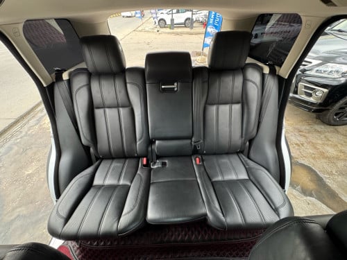RANGE ROVER VOGUE 2014 HSE Full Options  ម្ចាស់ដើមទីមួយទិញថ្មី ថ្នាំហ្សុីនមួយជុំ ឡាននៅសាណុំទាំងអស់