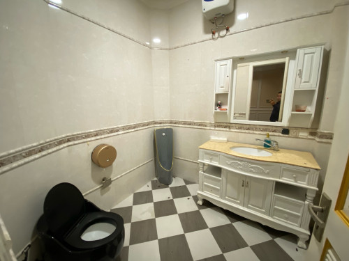 Restaurant Or Commercial Villa For Rent in BKK1