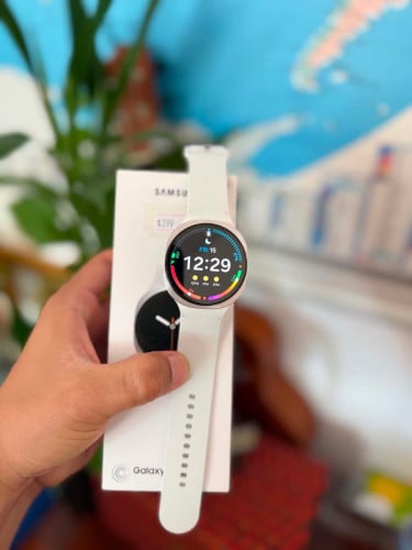 Samsung Galaxy Watch8 44mm ថ្មី99.99%