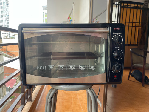 Slightly Use Oven