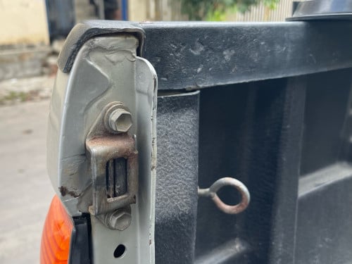Tacoma 02 V6 លេខអូតូ មេឡាន ថ្មីមិនដែរជួប