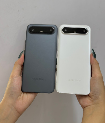 Tecno Sparkslim