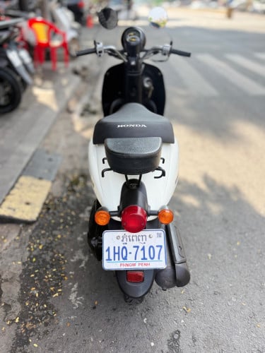 Today Fi. (ប៊ិច)​ នៅស្អាតណាស់. 550$. ចរចារ017 8888 25. 070 6666 16