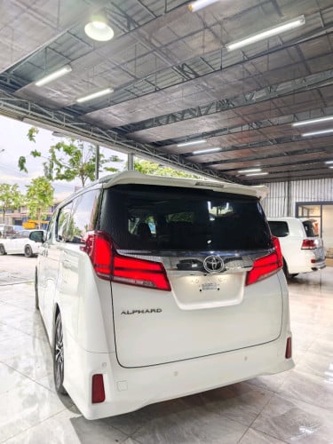 Toyota Alphard full option 2016 up 2021