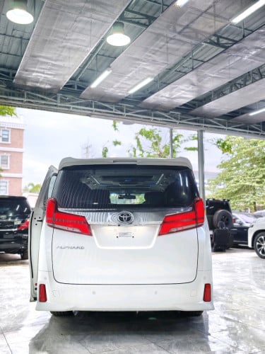 Toyota Alphard full option 2016 up 2021