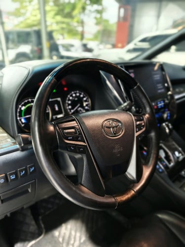 Toyota Alphard Hybrid Executive lounge full option 2020