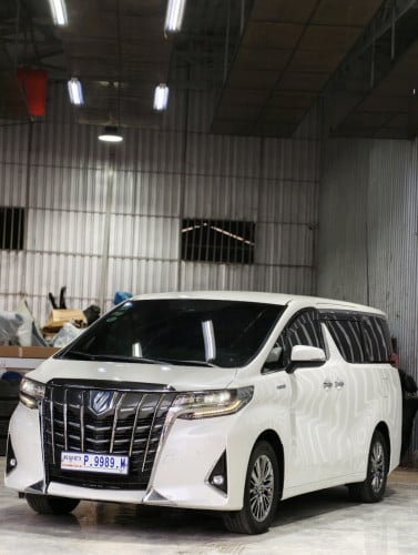Toyota Alphard Hybrid Executive lounge full option 2020