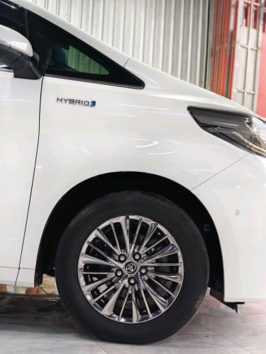 Toyota Alphard Hybrid Executive lounge full option 2020