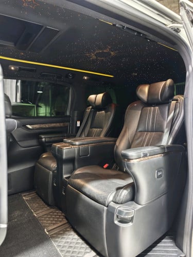 Toyota Alphard Hybrid Executive lounge full option 2020