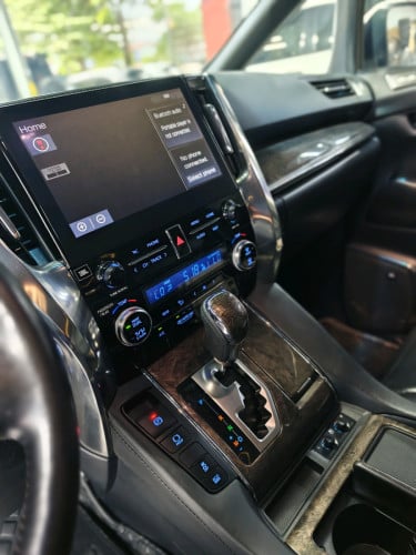 Toyota Alphard Hybrid Executive lounge full option 2020