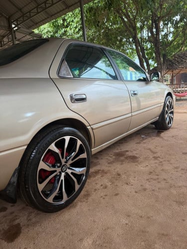 Toyota Camry ឆ្លាម 1998
