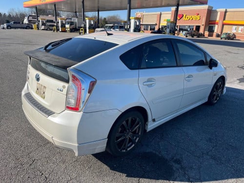 Toyota Prius persona plus performance 2013