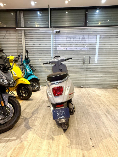 Vespa 2021 125cc 3100$ ក្រដាសពន្ធ