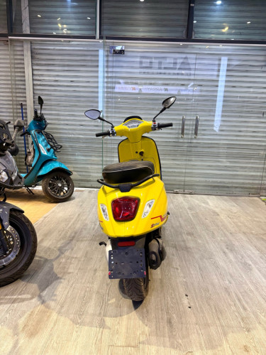Vespa 2022 125cc 3200$ ក្រដាសពន្ធ
