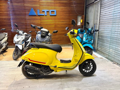 Vespa 2022 125cc 3200$ ក្រដាសពន្ធ
