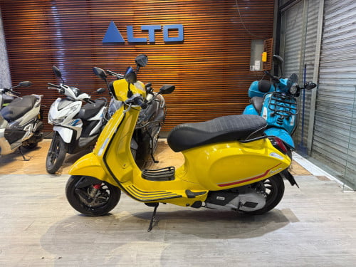 Vespa 2022 125cc 3200$ ក្រដាសពន្ធ