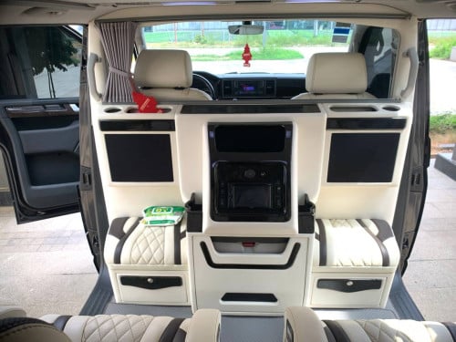 VOLKSWAGEN CARAVEL 2019 VIP