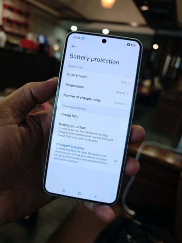 Xiaomi 15 12g/256g_CH(វៃដូរបាន)👉$375