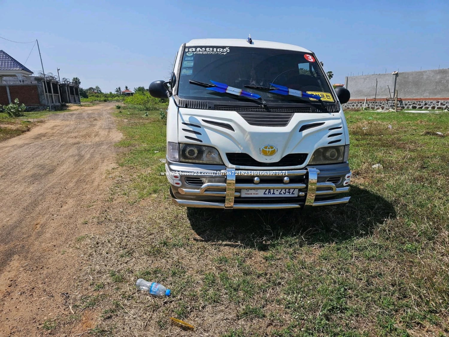 ឡានលក់ឆ្នាំតម្លៃ 8800$