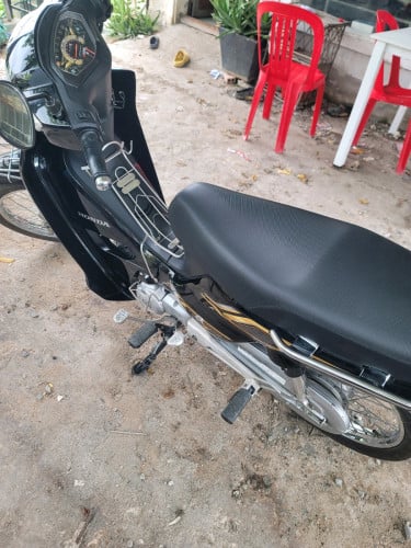 ម៉ូតូលក់