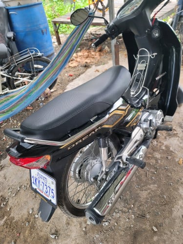 ម៉ូតូលក់