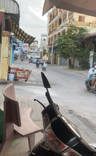 ដីលក់ អូរបែកក្អម