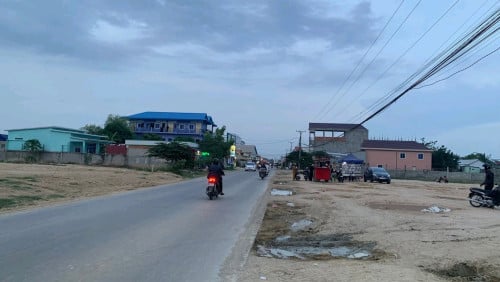 ឃ្លាំងជួល